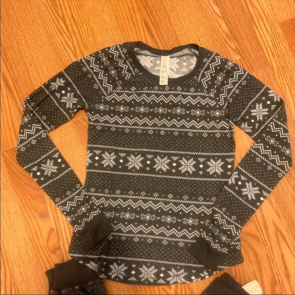 (Sold) Pajama Set - Picture 3 of 4